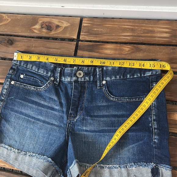 Calvin Klein Mid Rise Denim Shorts 28/6 - Picture 9 of 12